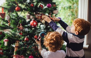 Décoration du Sapin par les &quot;BabyGym&quot;